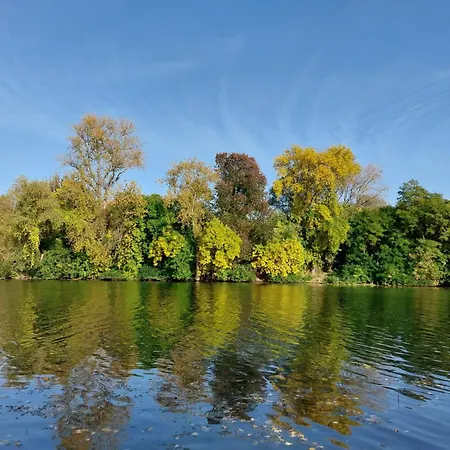 Bodrogpart Casa de Férias *